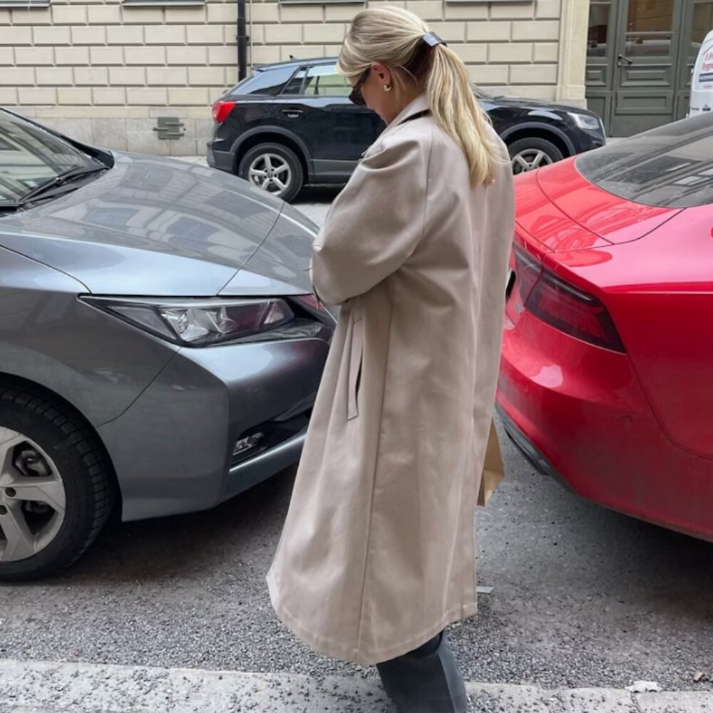 Djerf Avenue Tan Trench Coat - Picture 2 of 3